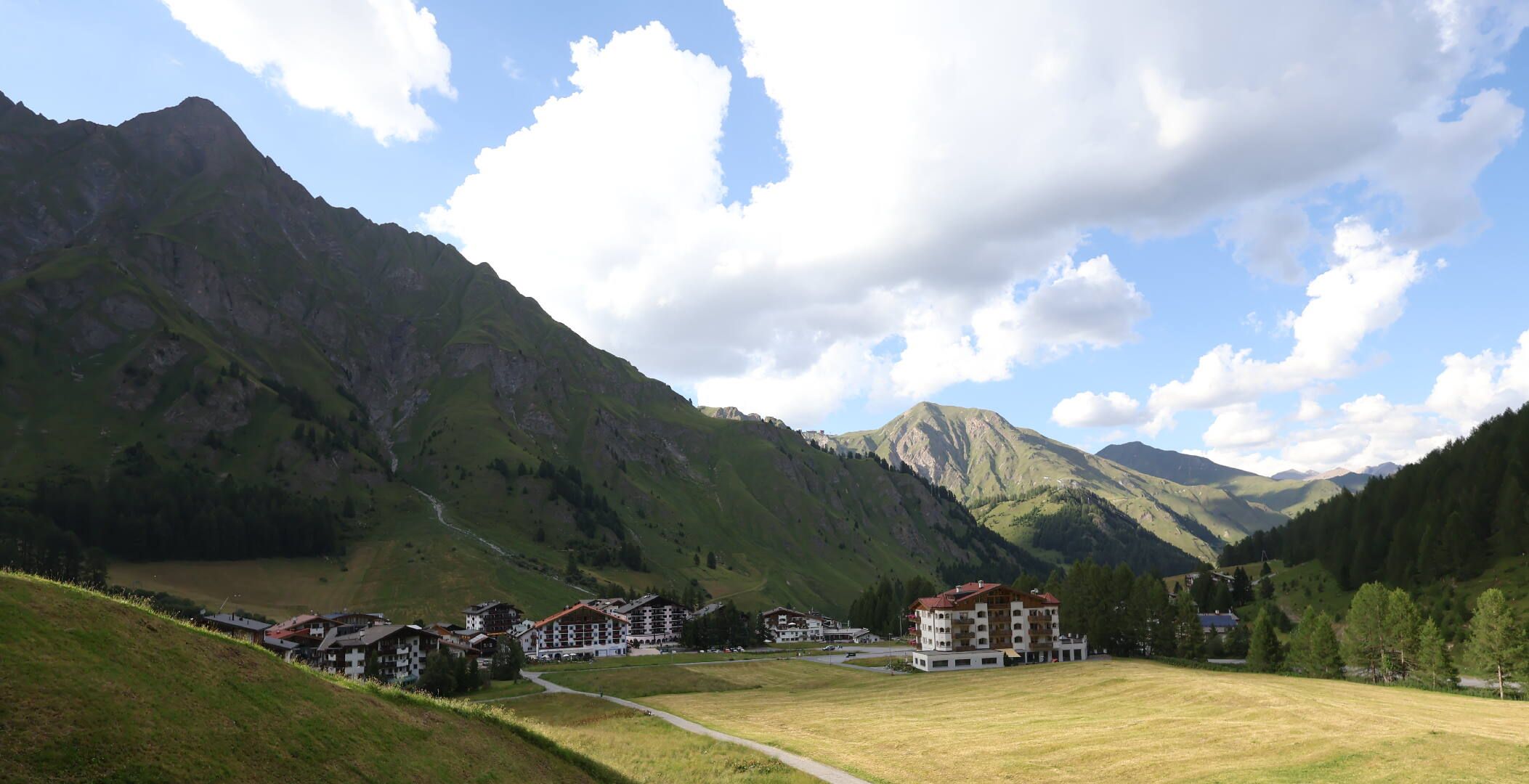 Samnaun: Samnaun-Dorf, Pra Grond - Samnaun-Dorf, Votlas - Samnaun-Dorf, Post - Trider Sattel - Piz Munschuns - Piz Ot