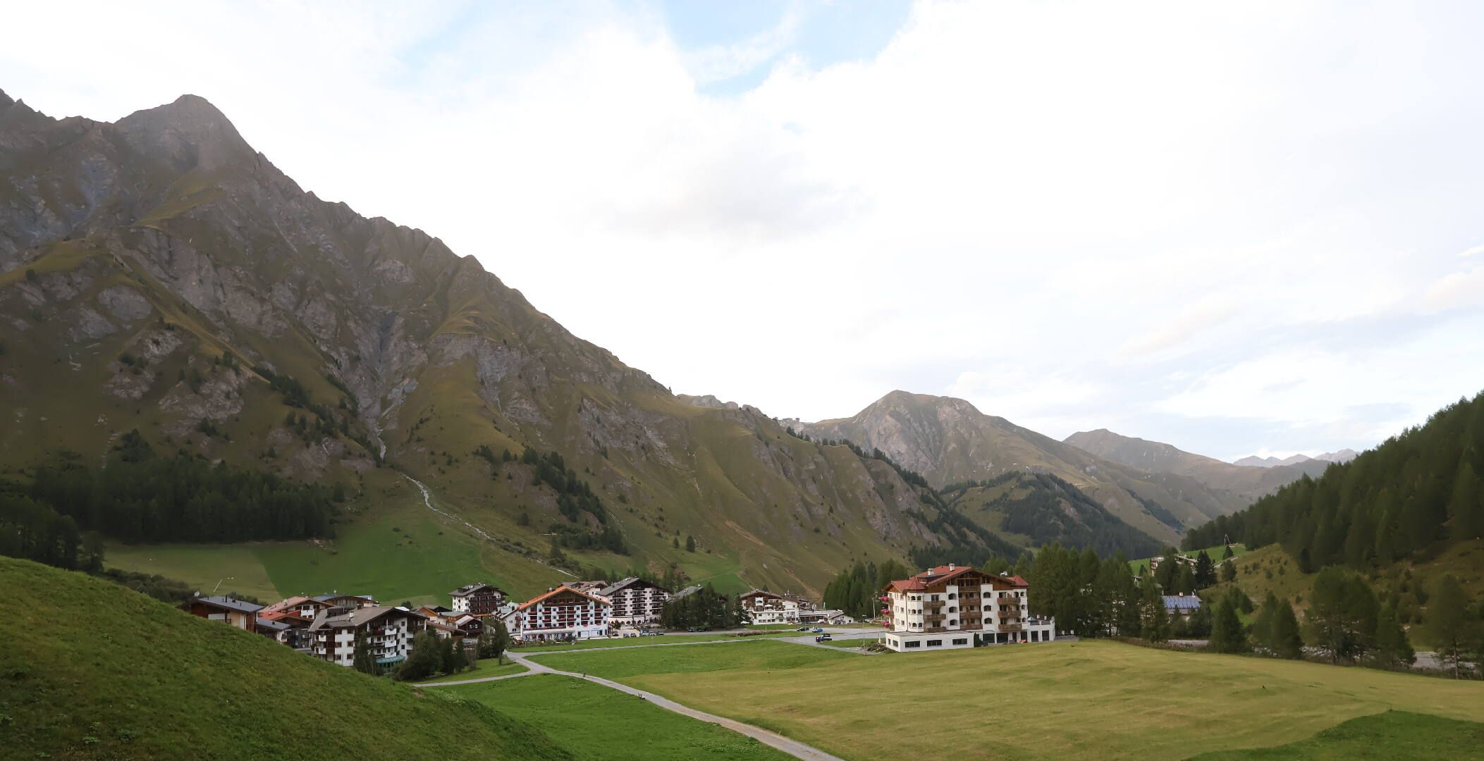 Samnaun: Samnaun-Dorf, Pra Grond - Samnaun-Dorf, Votlas - Samnaun-Dorf, Post - Trider Sattel - Piz Munschuns - Piz Ot