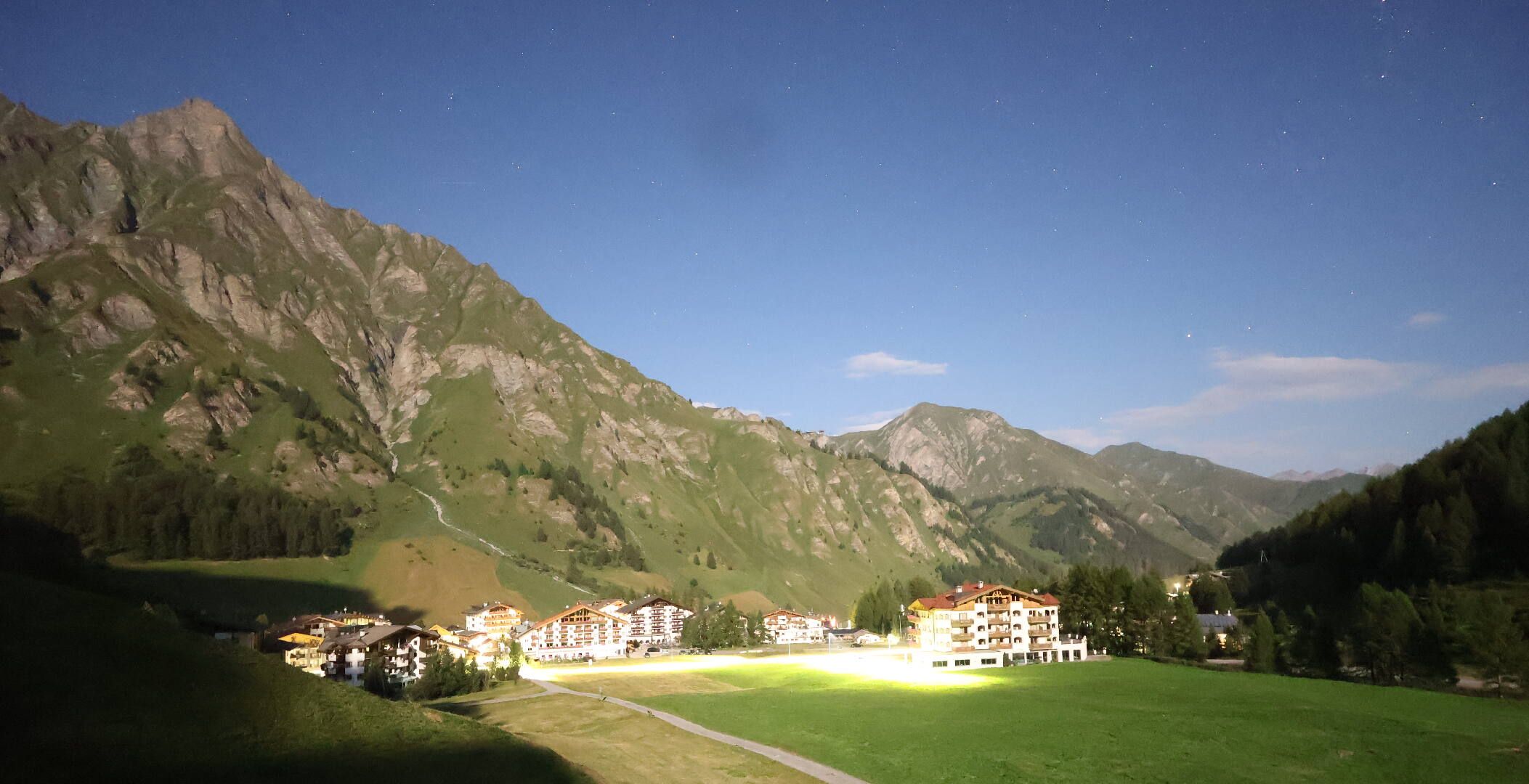 Samnaun: Samnaun-Dorf, Pra Grond - Samnaun-Dorf, Votlas - Samnaun-Dorf, Post - Trider Sattel - Piz Munschuns - Piz Ot