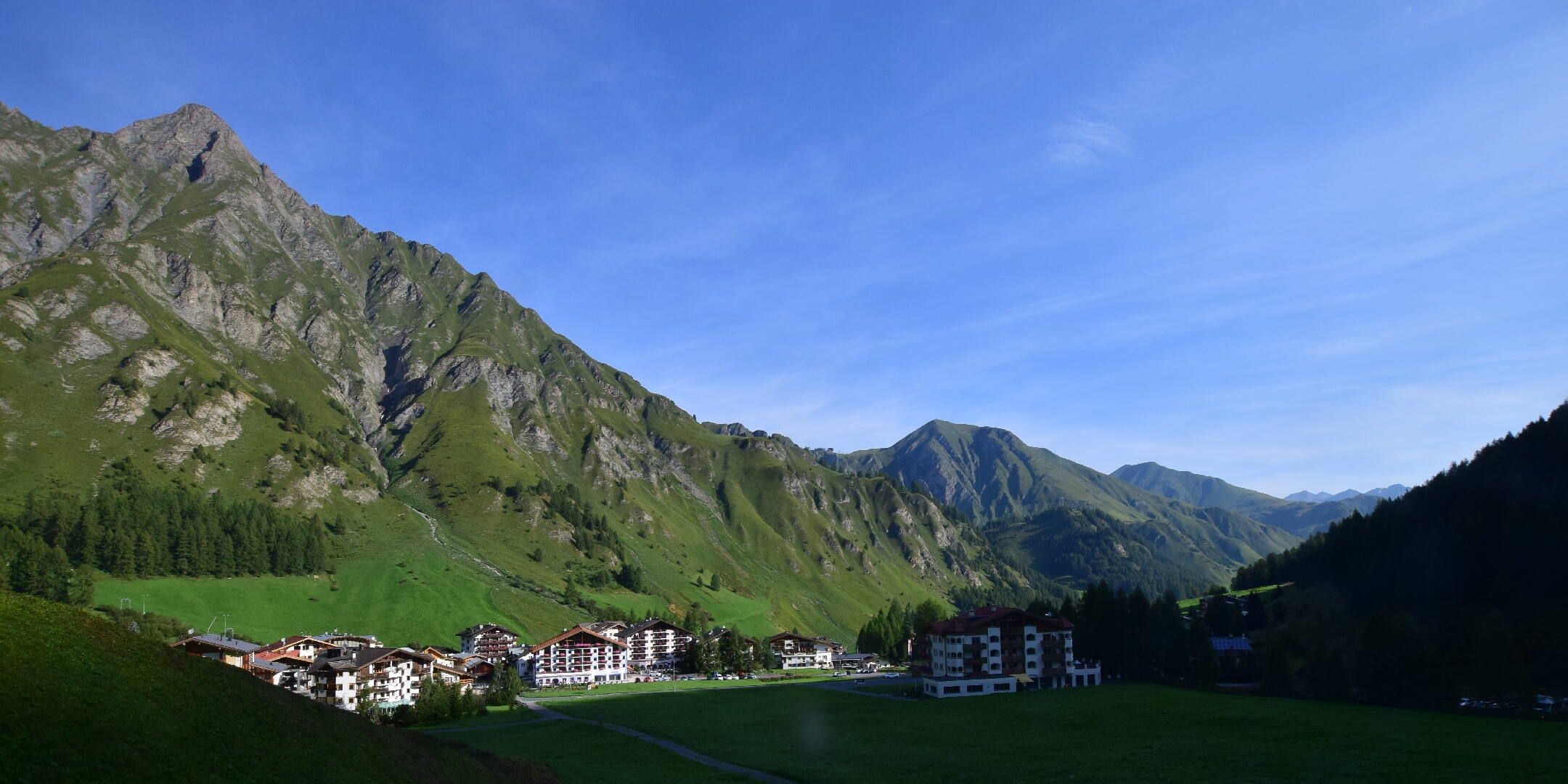 Samnaun: Samnaun-Dorf, Pra Grond - Samnaun-Dorf, Votlas - Samnaun-Dorf, Post - Trider Sattel - Piz Munschuns - Piz Ot