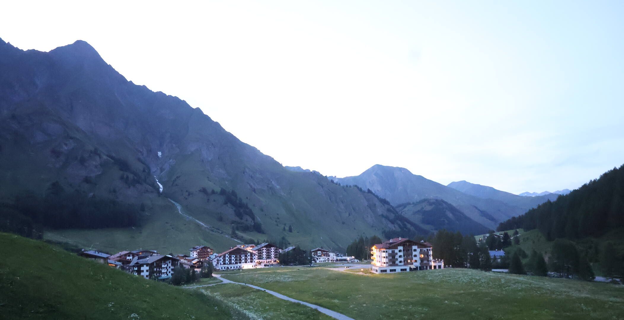 Samnaun: Samnaun-Dorf, Pra Grond - Samnaun-Dorf, Votlas - Samnaun-Dorf, Post - Trider Sattel - Piz Munschuns - Piz Ot