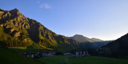 Samnaun: Samnaun-Dorf, Pra Grond - Samnaun-Dorf, Votlas - Samnaun-Dorf, Post - Trider Sattel - Piz Munschuns - Piz Ot