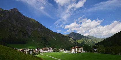 Samnaun: Samnaun-Dorf, Pra Grond - Samnaun-Dorf, Votlas - Samnaun-Dorf, Post - Trider Sattel - Piz Munschuns - Piz Ot