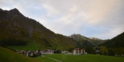 Samnaun: Samnaun-Dorf, Pra Grond - Samnaun-Dorf, Votlas - Samnaun-Dorf, Post - Trider Sattel - Piz Munschuns - Piz Ot