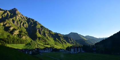 Samnaun: Samnaun-Dorf, Pra Grond - Samnaun-Dorf, Votlas - Samnaun-Dorf, Post - Trider Sattel - Piz Munschuns - Piz Ot