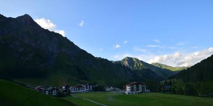 Samnaun: Samnaun-Dorf, Pra Grond - Samnaun-Dorf, Votlas - Samnaun-Dorf, Post - Trider Sattel - Piz Munschuns - Piz Ot