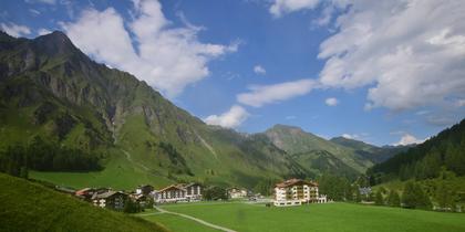 Samnaun: Samnaun-Dorf, Pra Grond - Samnaun-Dorf, Votlas - Samnaun-Dorf, Post - Trider Sattel - Piz Munschuns - Piz Ot