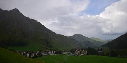 Samnaun: Samnaun-Dorf, Pra Grond - Samnaun-Dorf, Votlas - Samnaun-Dorf, Post - Trider Sattel - Piz Munschuns - Piz Ot