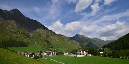 Samnaun: Samnaun-Dorf, Pra Grond - Samnaun-Dorf, Votlas - Samnaun-Dorf, Post - Trider Sattel - Piz Munschuns - Piz Ot