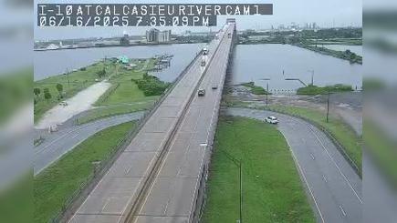 Traffic Cam Lake Charles: I-10 at Calcasieu River Bridge