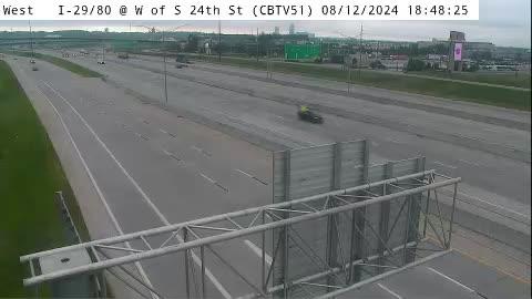 Traffic Cam Council Bluffs: CB - I-29/80 @ W of S 24th St (51)