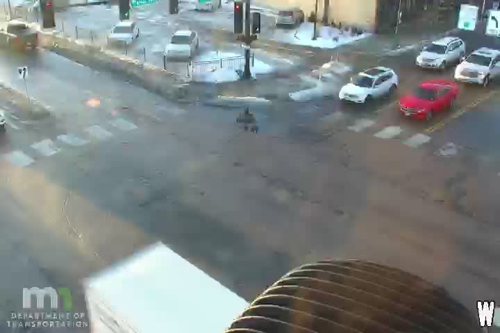 Traffic Cam St. Cloud: T.H.23 EB @ 5th Ave