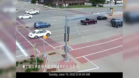 Traffic Cam Wauwatosa: SR-100 @ Research Dr
