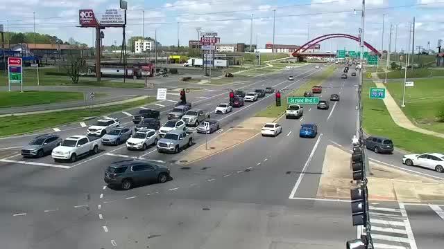 Traffic Cam Tuscaloosa › North: TUS-CAM--.