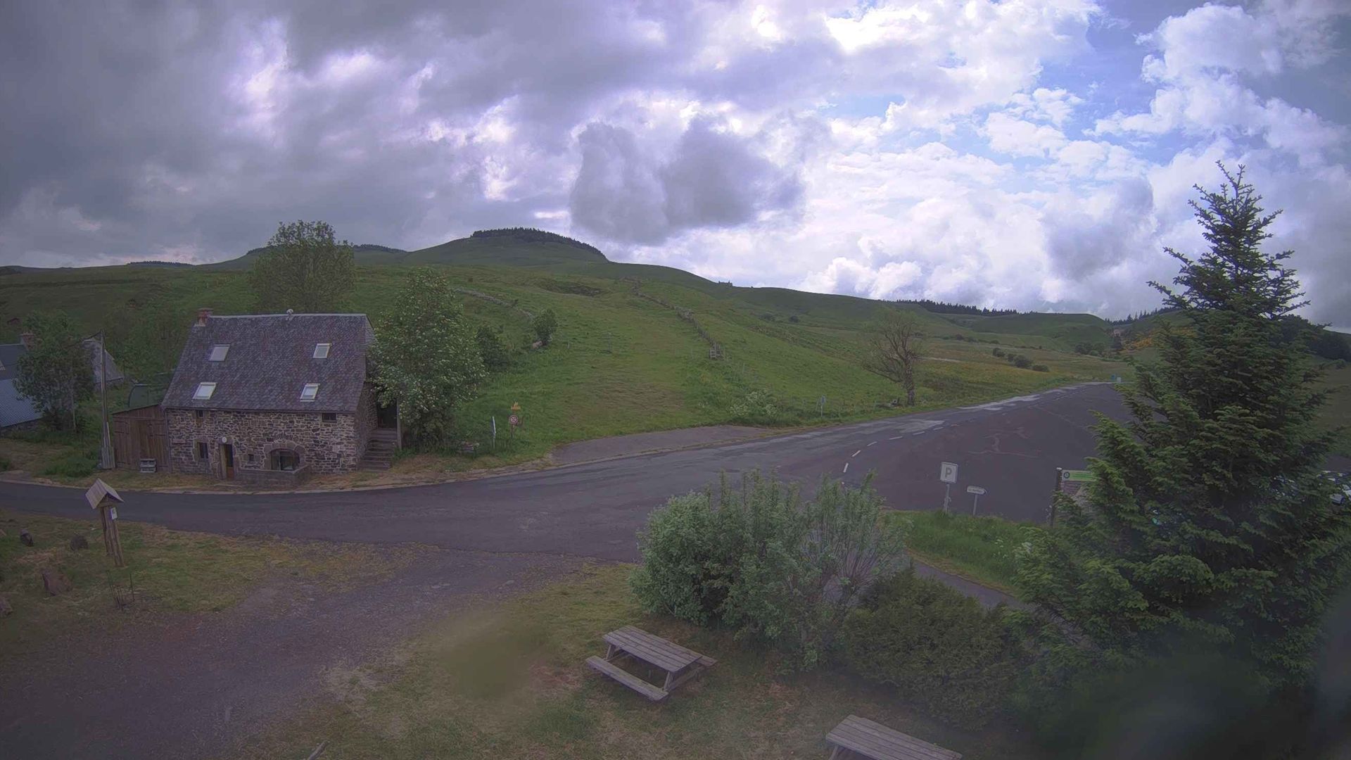 Traffic Cam Anzat-le-Luguet › South-West: Parrot