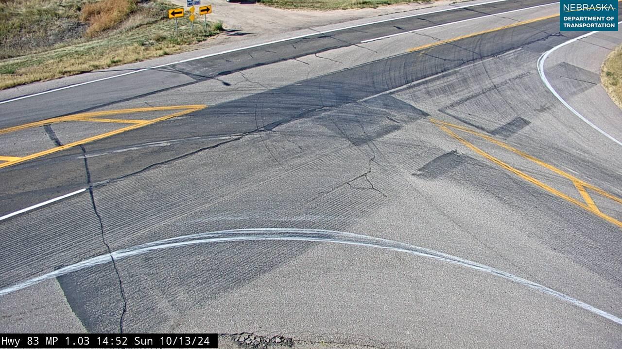 Traffic Cam Cedar Bluffs: US 83: S of McCook: Intersection Surface