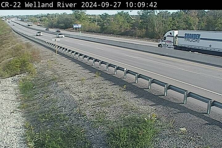 Traffic Cam Niagara Falls: QEW at Welland River Bridge
