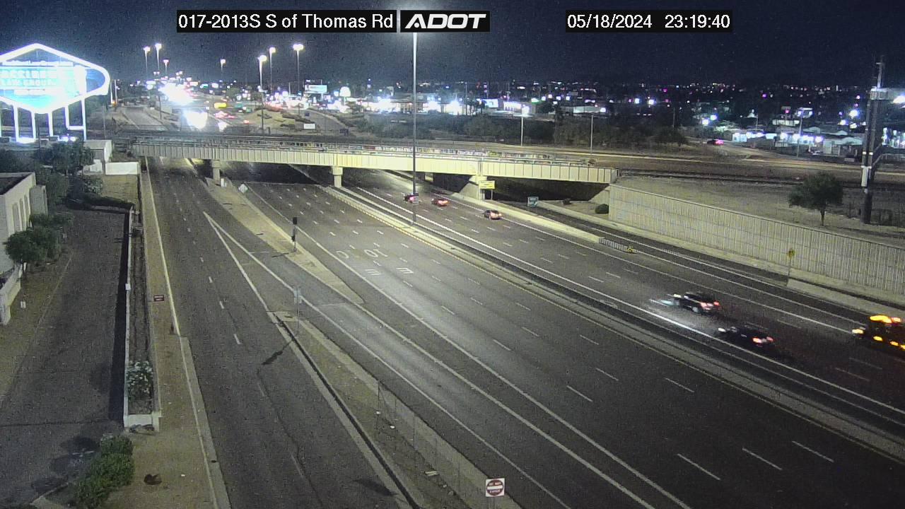 Traffic Cam Phoenix › South: I-17 SB 201.30 @S of Thomas Rd