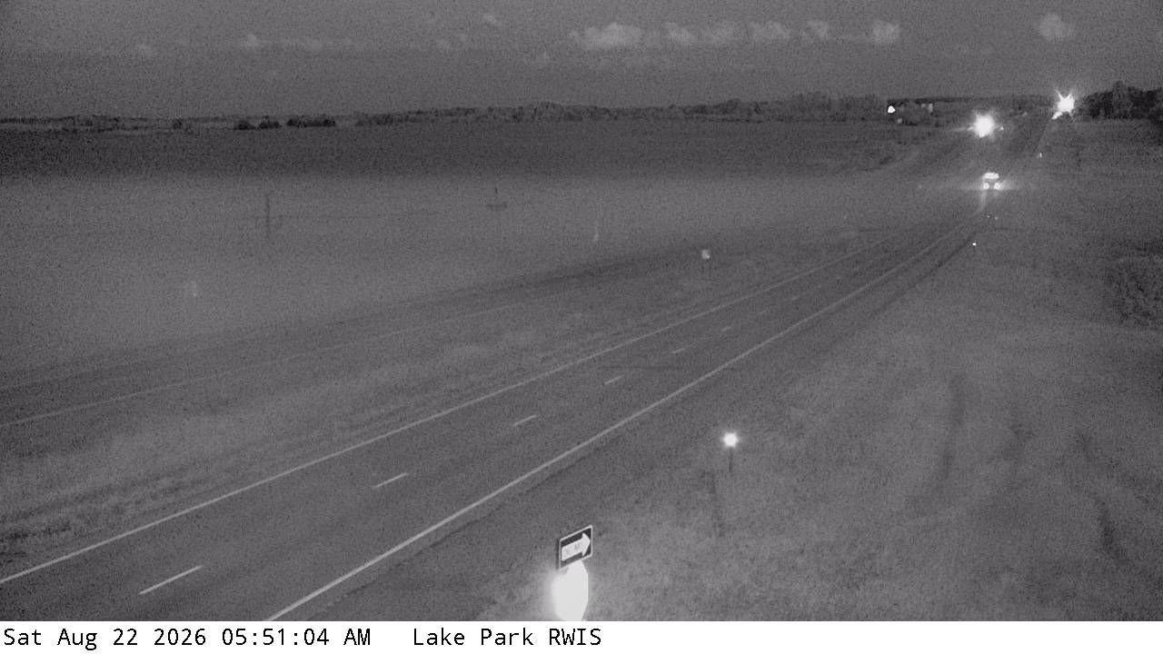 Traffic Cam Lake Park: US 10: U.S.10 - MP 32): U.S.10 - MP 32) View