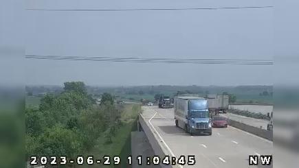 Traffic Cam Crown Point: I-65: 1-065-247-4-1-rwis