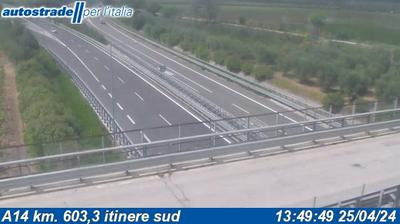 Preview delle webcam di Cerignola: A14 km. 603,3 itinere sud