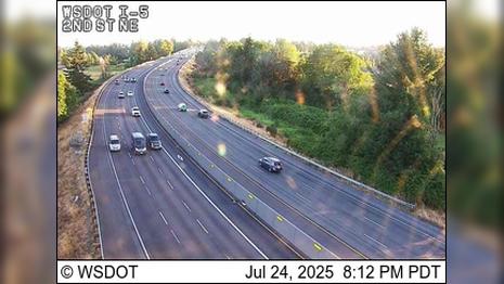 Traffic Cam Everett: I-5 at MP 195.3: 15th St