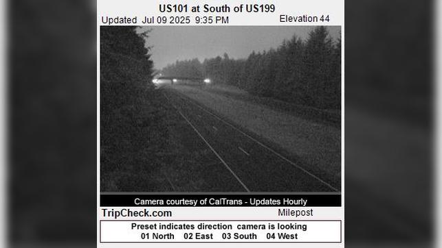 Traffic Cam Crescent City: US 101 at South of US 199