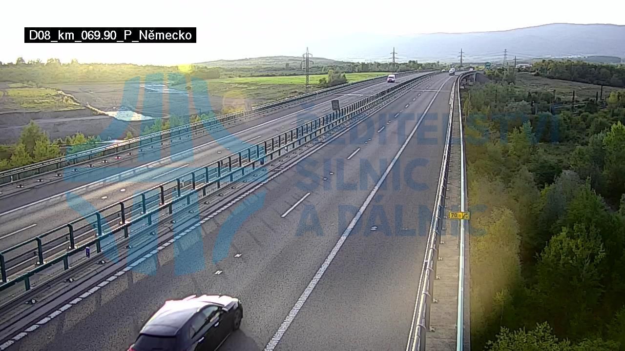 Traffic Cam Usti nad Labem: D8 - Hrbovice