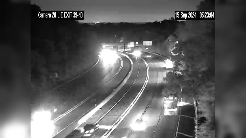 Traffic Cam Westbury › East: I-495 at Powells Lane