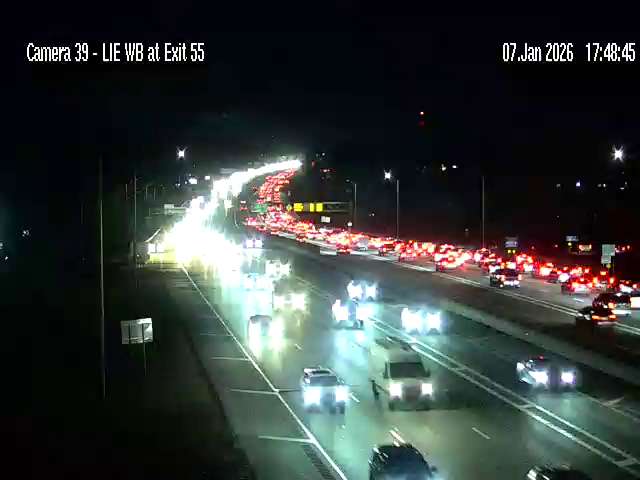 Traffic Cam Brightwaters › West: I-495 at Motor Parkway Exit
