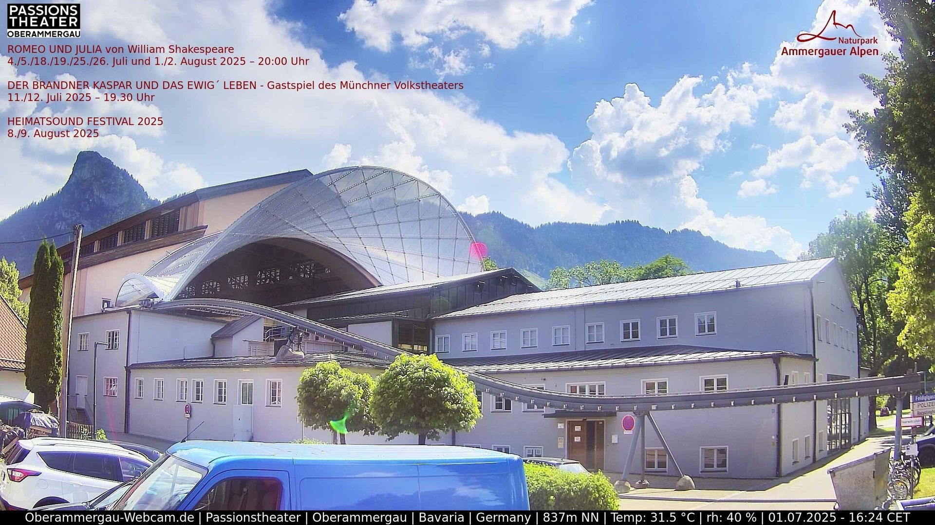 Traffic Cam Oberammergau › South: Passionstheater