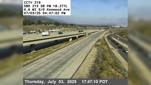 Traffic Cam Devore Heights › South: I-15 : (219) 0.6mi South Of Kenwood