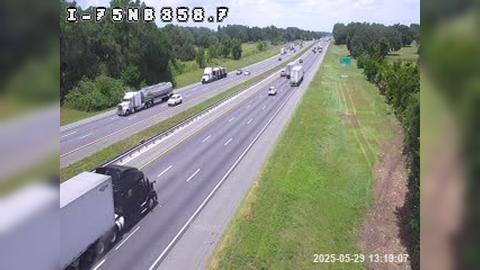 Traffic Cam Martin: I-75 @ MM 358.7 NB