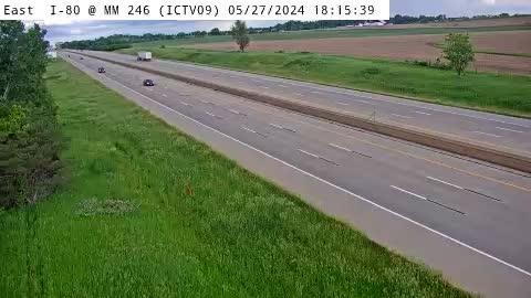 Traffic Cam Iowa City: IC - I-80 @ MM 246 (09)