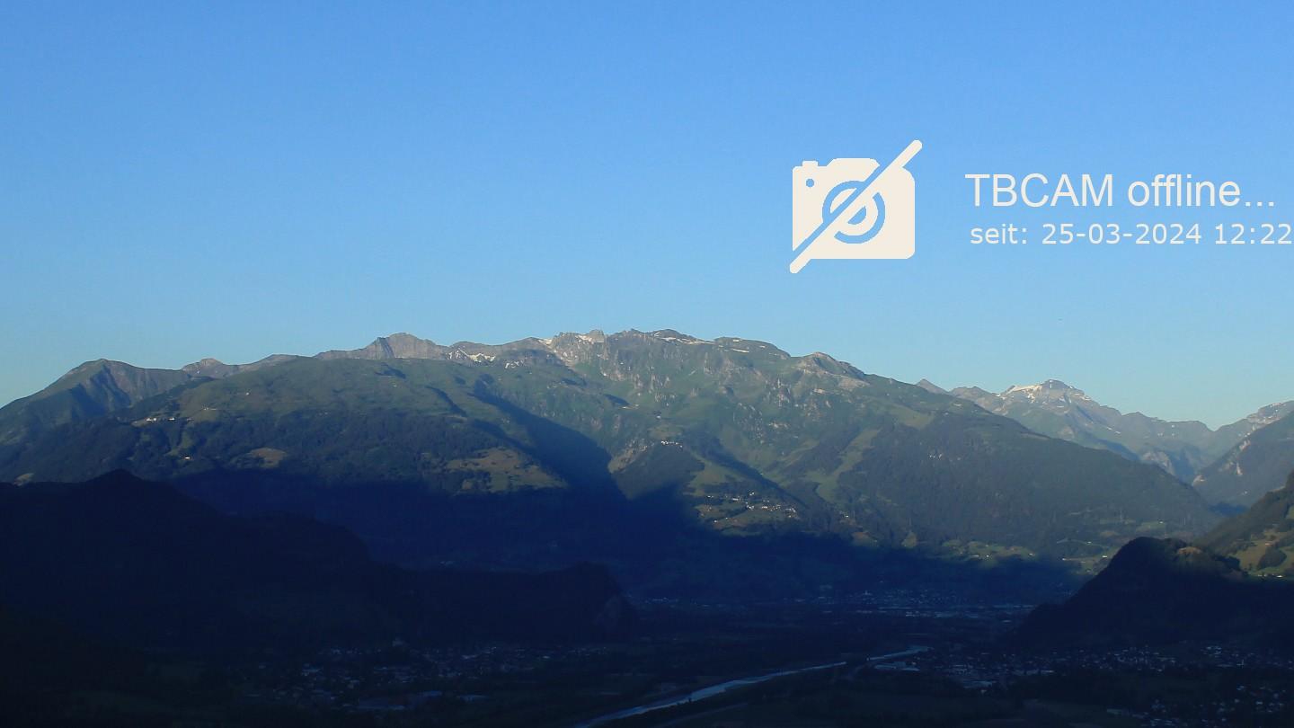 Mountain Vista: Weather & Landscape Views Webcam
