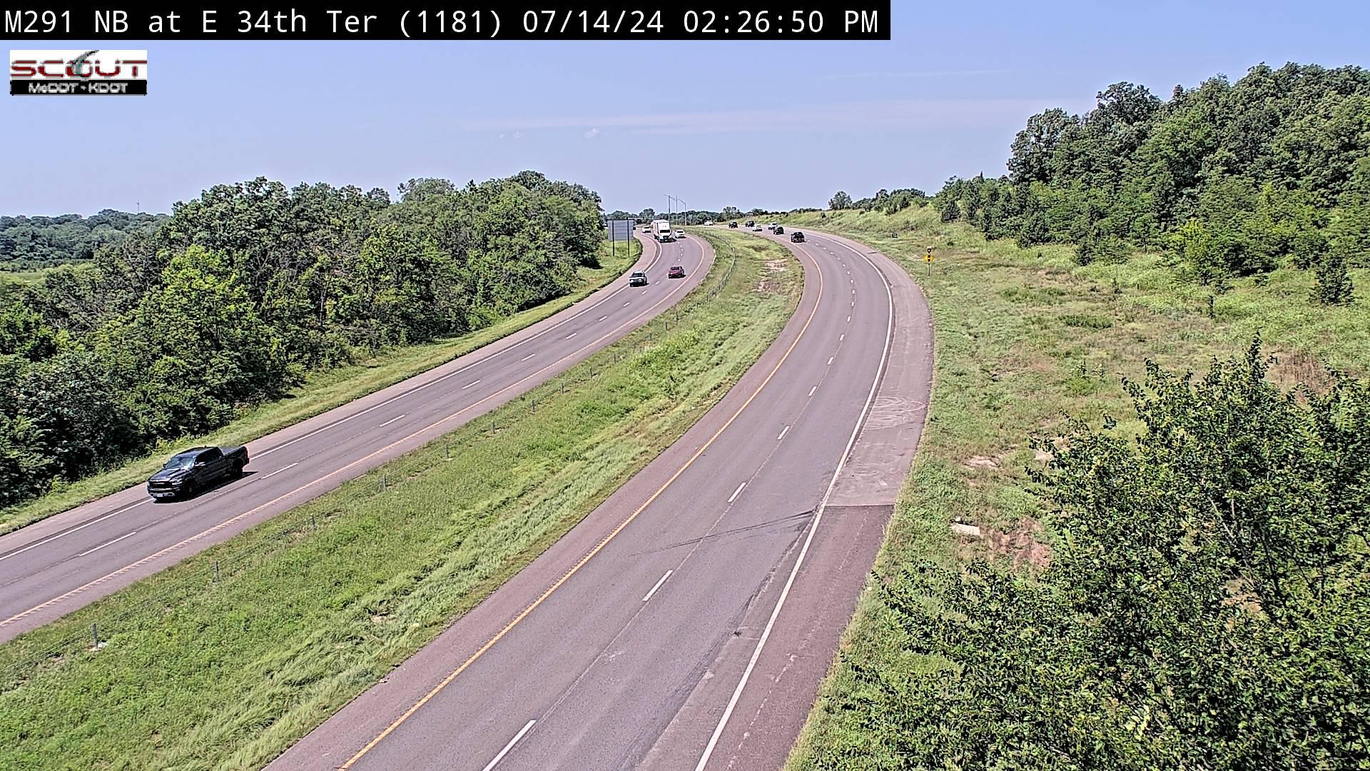 Traffic Cam Independence: M- NB @ E th Ter
