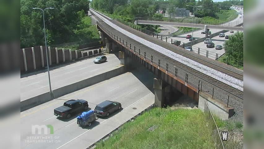 Traffic Cam Shoreview: I-694: I-694 WB W of Rice St