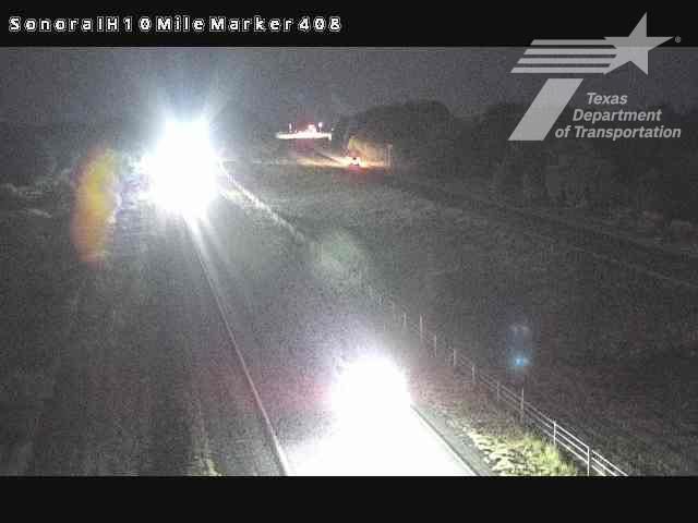 Traffic Cam Sonora › West: SJT IH 10 at - East (MM 408)