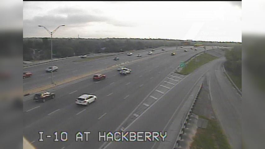 Traffic Cam San Antonio › East: IH 10 at Hackberry