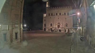 immagine della webcam nei dintorni di Gualdo Tadino: webcam Gubbio