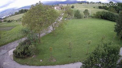 immagine della webcam nei dintorni di Altopiano di Asiago: webcam Velo d'Astico