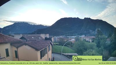 immagine della webcam nei dintorni di Suello: webcam Valmadrera