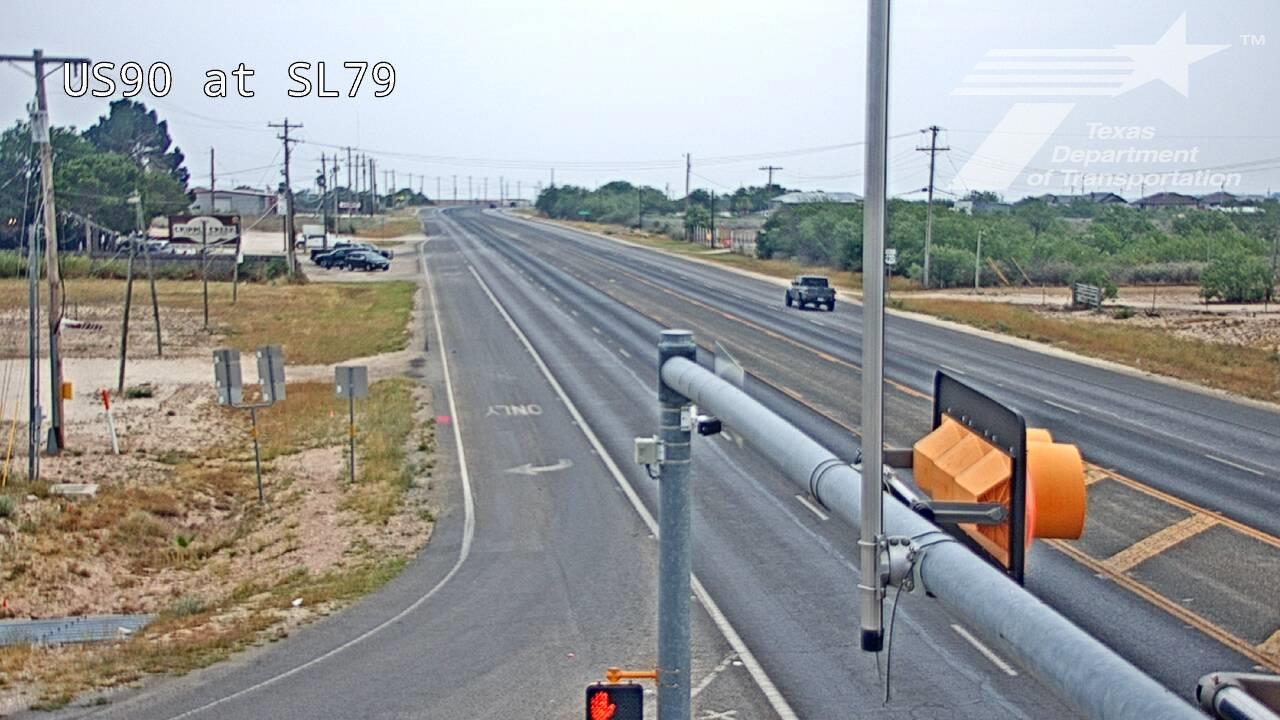 Traffic Cam Los Campos Number 1,2 and 5 Colonia › West: US90 @ SL79