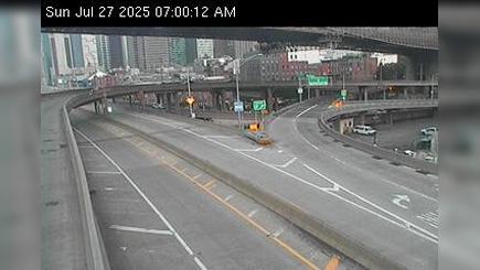 Traffic Cam New York: FDR Drive @ Brooklyn Bridge Exit SB
