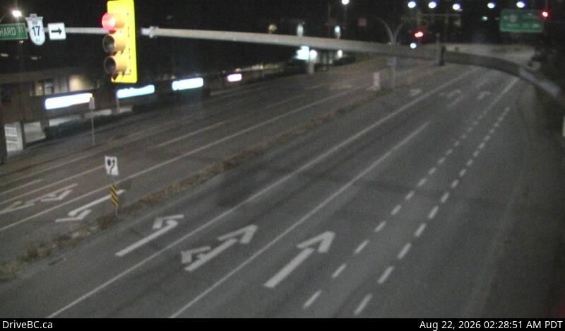Traffic Cam Saanich › East: Hwy 17 southbound (Blanshard St) at - Rd, looking east