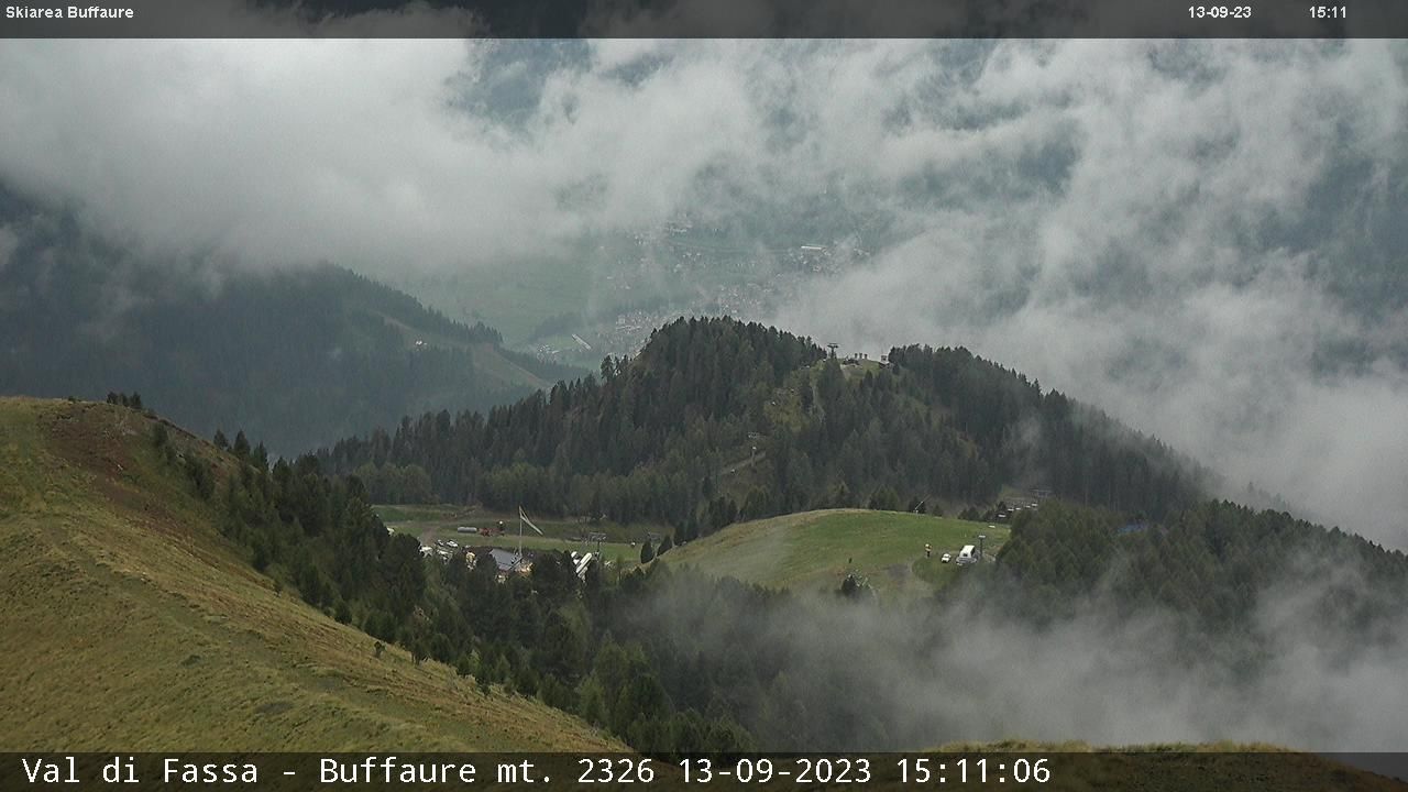 Traffic Cam Pozza di Fassa: Rifugio Baita Cuz - Cima Uomo