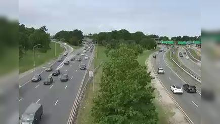 Traffic Cam New York › East: 907M at Roosevelt Avenue