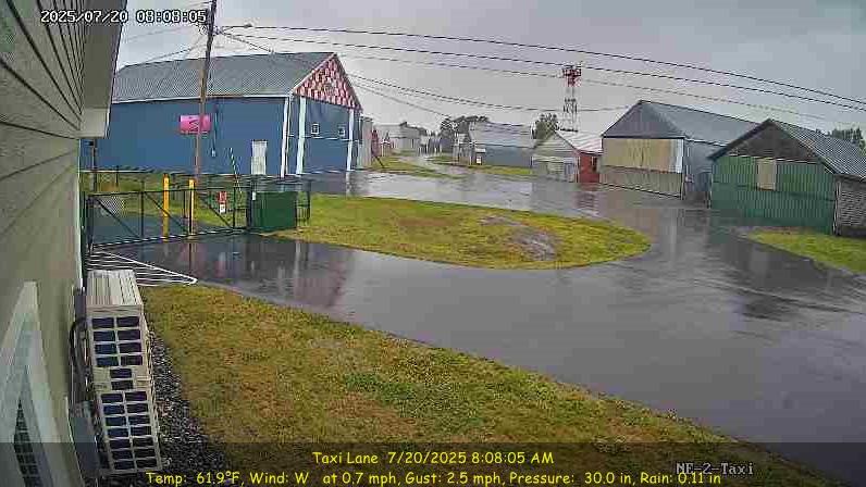Traffic Cam Penobscot › North: Dexter Regional Airport