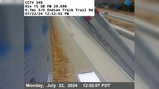 Traffic Cam Sycamore Creek › South: I-15 : (340) 0.7 Miles South of Indian Truck Trail Road