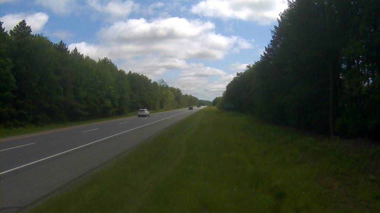 Traffic Cam Richmond Corner › South: I-295 Mile 43 SB (Bowdoinham)